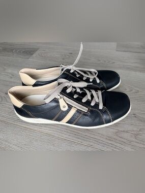 Remonte (style R1432) Casual leather shoes - EUC! Size 43 (US 12-12.5).